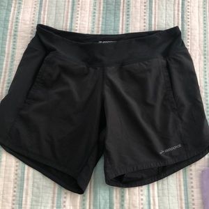 Women’s brooks, athletic short size medium